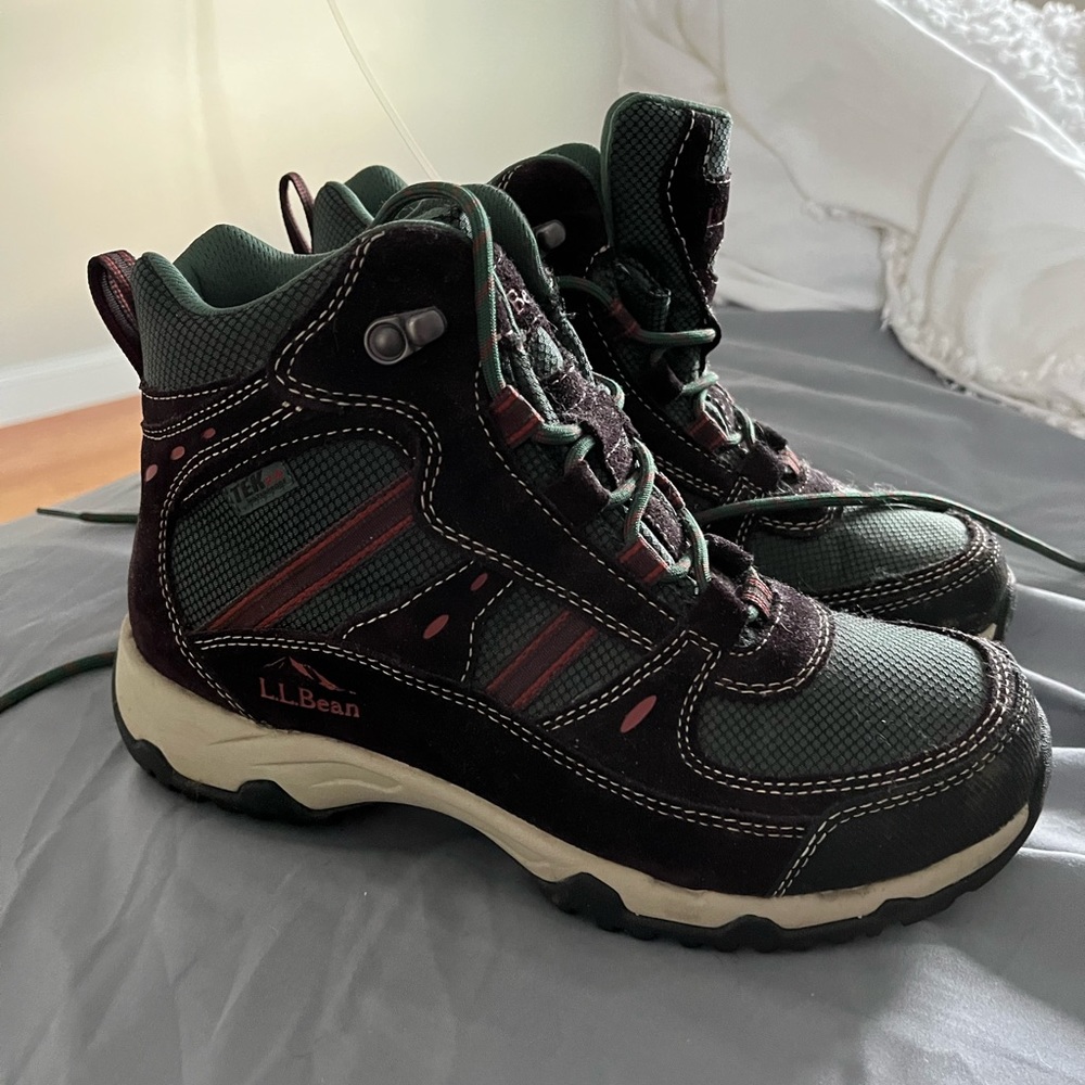 L.L. Bean hiking boots. Size 7.5 medium. Like new.